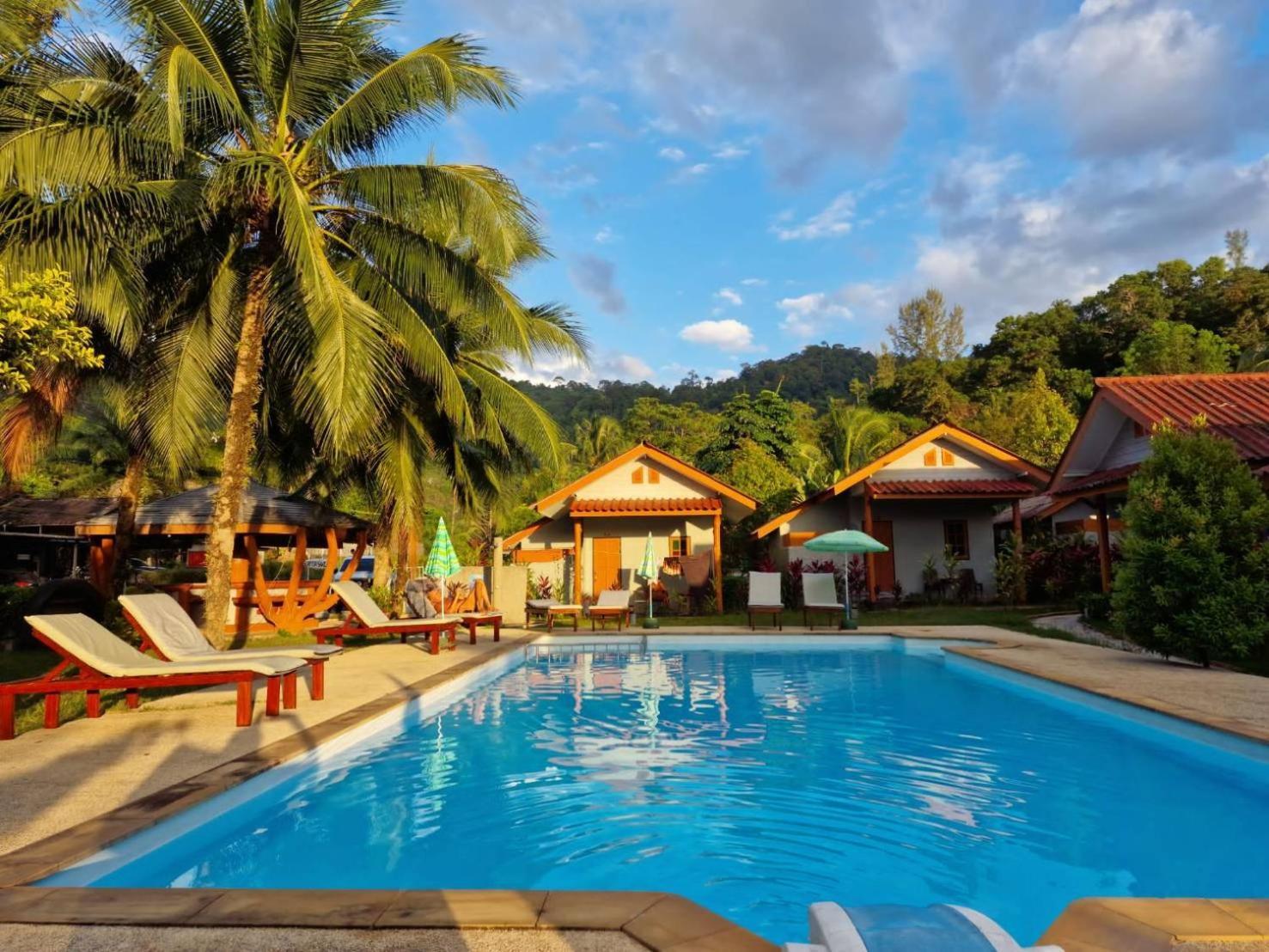 Khaolak Banana Bungalow Khao Lak Exterior photo