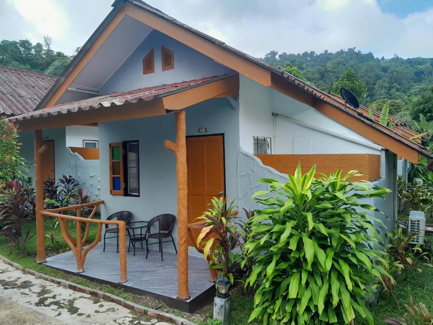 Khaolak Banana Bungalow Khao Lak Exterior photo