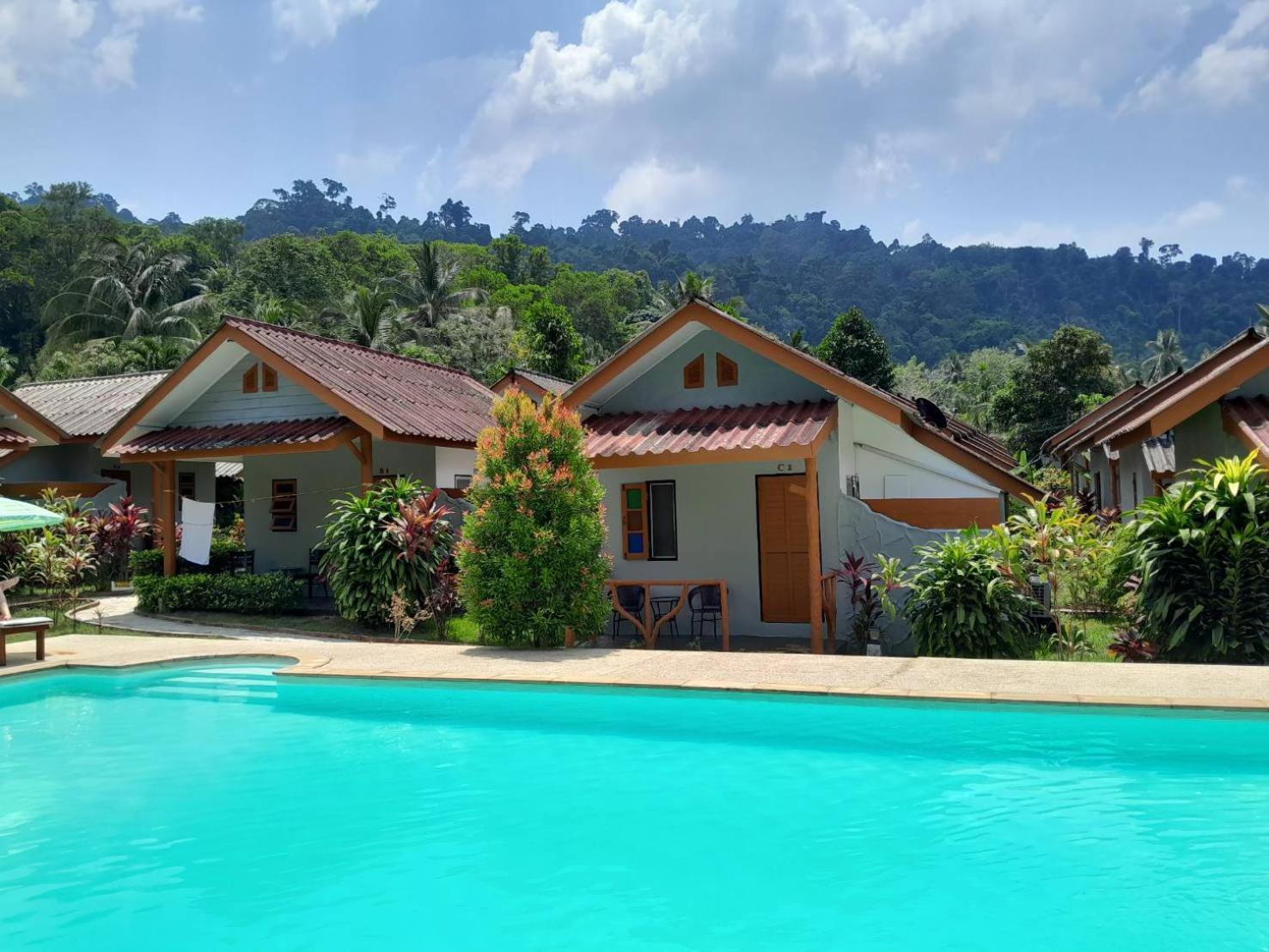 Khaolak Banana Bungalow Khao Lak Exterior photo