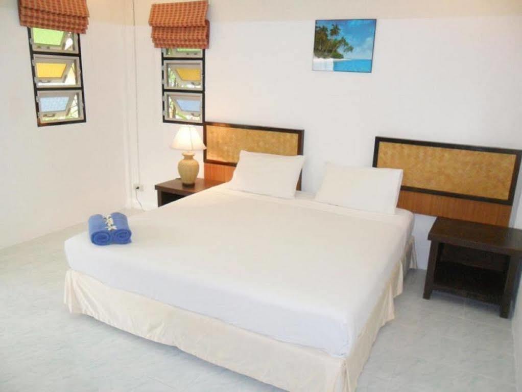 Khaolak Banana Bungalow Khao Lak Exterior photo